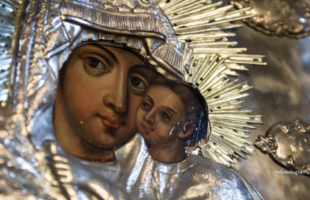 De ce este atât de mult cinstită Maica Domnului?