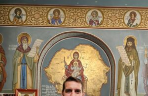 Grup de pelerini din Argeș împreună cu Prințul NICOLAE al României la Biserica Ortodoxa Romana Ierusalim – „facebook.com”