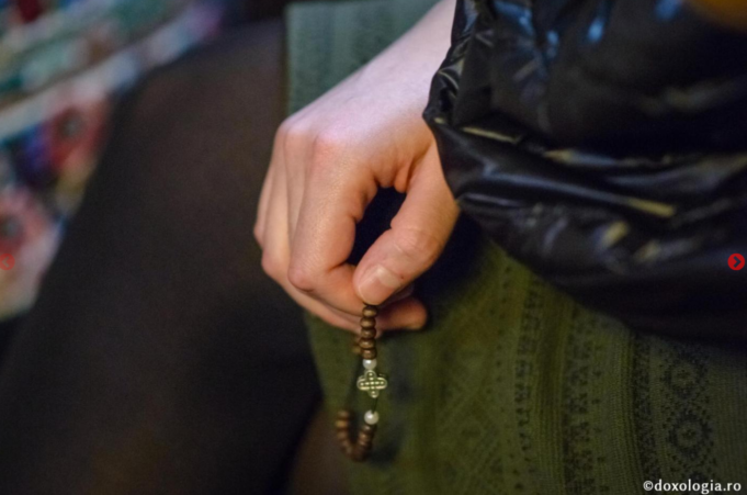 Gândurile din timpul rugăciunii sunt ispite de la diavol ‒ Părintele Cleopa Ilie – „doxologia.ro”