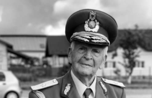 Arges: General-maior Constantin Năstase, veteran de război, s-a stins din viaţă la vârsta de 108 ani – „adevarul.ro”