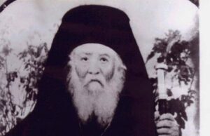 Moaștele Sf. Nectarie au fost scoase spre închinare la Mănăstirea Radu Vodă din Capitală