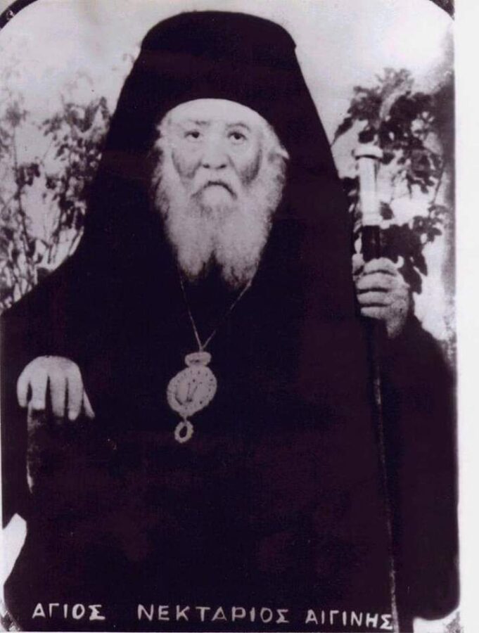 Moaștele Sf. Nectarie au fost scoase spre închinare la Mănăstirea Radu Vodă din Capitală