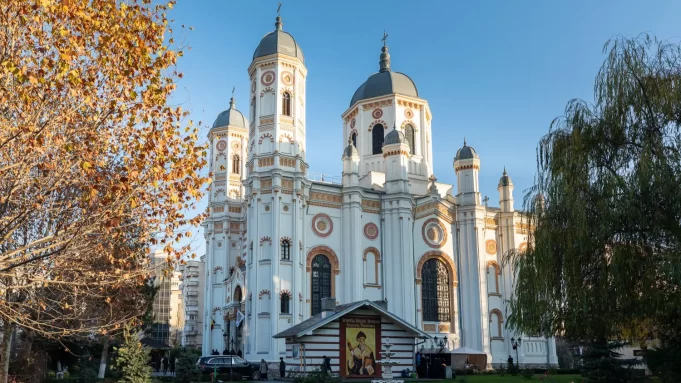 Catedrala „Sf. Spiridon” – Nou din București își serbează hramul (Program 11-12.12.2023)- ”basilica.ro”