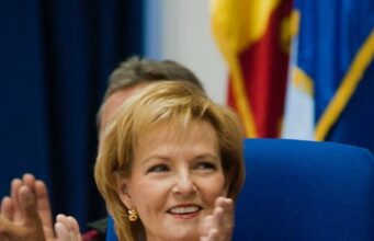 15 Decembrie: Mesajul Majestății Sale privind deschiderea negocierilor pentru aderarea Republicii Moldova la UE