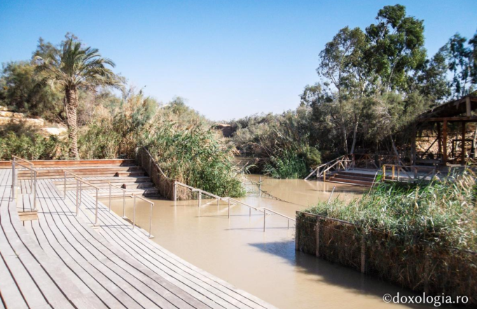 18.01.2024: Ajunul Bobotezei la Râul Iordan în vremuri de restriște și conflict