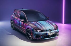 Volkswagen include ChatGPT în dotarea mașinilor sale. Interiorul viitorului Golf a fost prezentat la CES 2024
