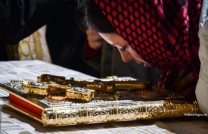 Rugăciuni la intrarea/ieșirea în/din Biserică și la Icoanele Împărătești