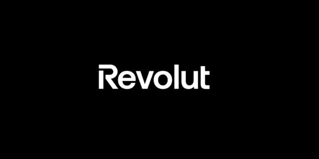 logo revolut fundal negru