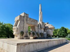 25 octombrie – Ziua Armatei României – ,,Glorie ostașilor armatei române căzuți în lupta pentru eliberarea Patriei’’ monumentul ostasului roman - carei