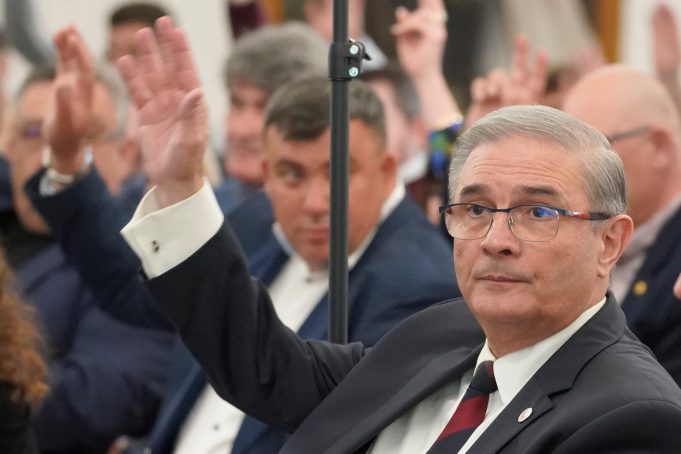 Gen. (r) Silviu Predoiu: ”…cea mai recentă probă de nesimțire colectivă pe care ne-o servesc primii bărbați ai țării” silviu predoiu