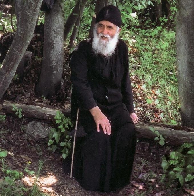 ”Din Farasa spre Cer” – serialul despre viața Sfântului Paisie Aghioritul ajunge în România paisie aghioritul