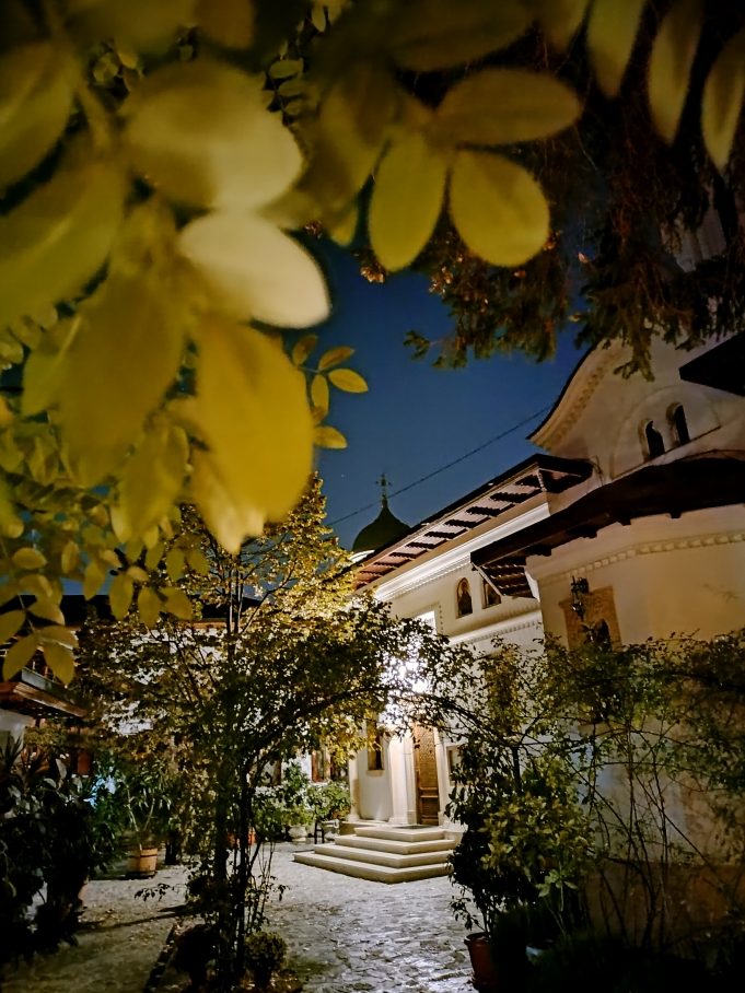 Programul praznicelor din perioada 23 Decembrie 2024 – 12 Ianuarie 2025 la Schitul Darvari schit darvari