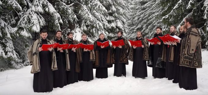 Corul DIACONIA – ”Lumina lui Hristos luminează tuturor” (Colind) Corul Diaconia - Colindul „Lumina lui Hristos luminează tuturor”