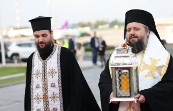 Candela Sfintei Lumini de la Locurile Sfinte a ajuns în România!