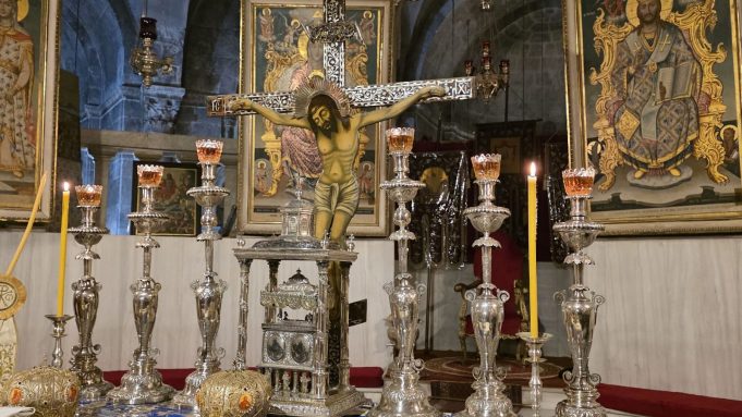 Preasfințitul Părinte Teofil Trotușanul a săvârșit Sfânta Liturghie la Sfântul Mormânt din Ierusalim