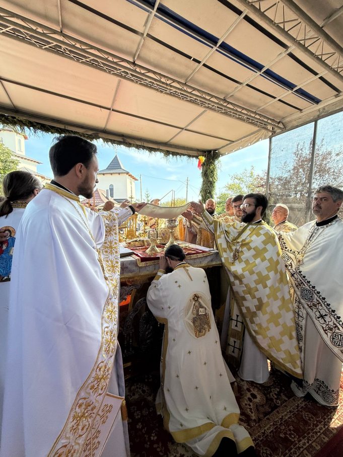 PS Părinte Teofil Trotușanul – Mângâiere și îndemn duhovnicesc pentru credincioșii din Enăchești, Prohozești și Dărmănești