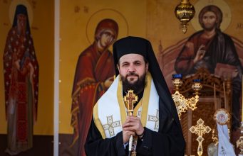 Pelerinaj de rugăciune și sfințire la Schitul „Sfântul Nicolae” – Muncel, cu Preasfințitul Părinte Teofil Trotușanul
