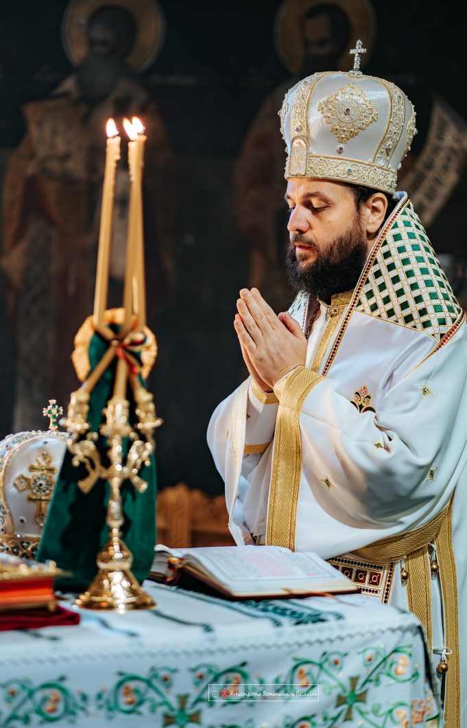 PS Teofil la Catedrala Arhiepiscopală: ”Să fim pământ bun pentru Cuvântul lui Dumnezeu”