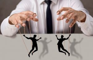 Efectul Dunning-Kruger, analfabetismul funcțional și manipularea colectivă în societatea românească