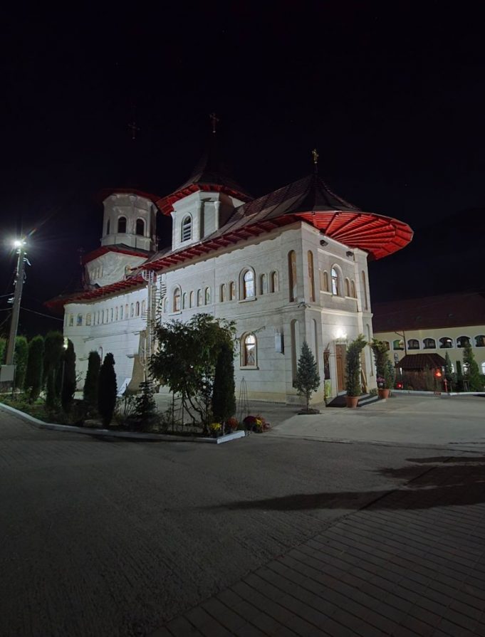 Mănăstirea Nechit – Cetate a rugăciunii și a credinței neclintite