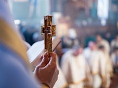 PS Teofil Trotușanul: ”Ospățul la care Dumnezeu ne invită pe noi, oamenii, simbolizează nunta Fiului Său’”