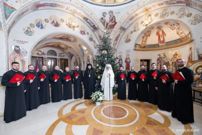 Patriarhul Daniel a primit primii colindătorii la Reședința Patriarhală