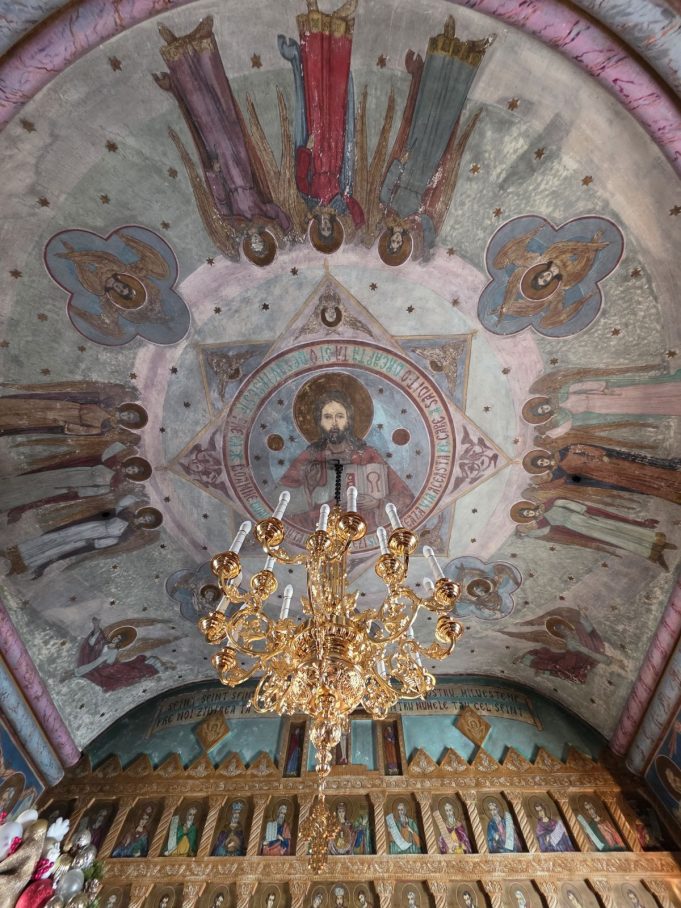 ”Slavă lui Dumnezeu pentru toate!” – taina recunoștinței care mântuiește