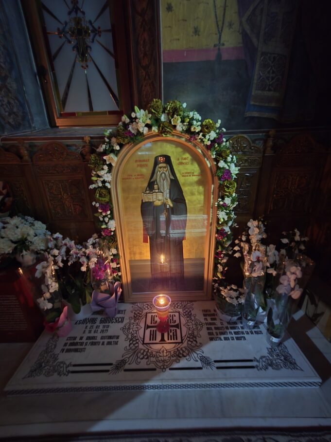 Mănăstirea Nechit: Parastasul Arhimandritului Zenovie Ghidescu – întâlnire în rugăciune și veșnicie