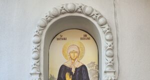 „Toți, toți să veniți la mine și să-mi povestiți necazurile voastre” – Sfânta Matrona din Moscova, izvor de mângâiere și nădejde