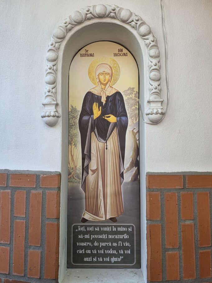„Toți, toți să veniți la mine și să-mi povestiți necazurile voastre” – Sfânta Matrona din Moscova, izvor de mângâiere și nădejde