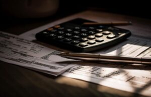 Curs valutar record: euro rămâne la 5,26 lei