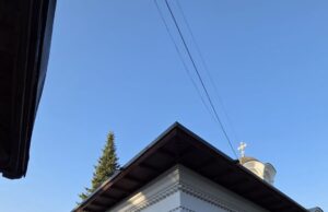 O noapte de rugăciune cu Maica Domnului la Schitul Darvari. Priveghere și Sfântul Maslu în ajunul Adormirii Maicii Domnului